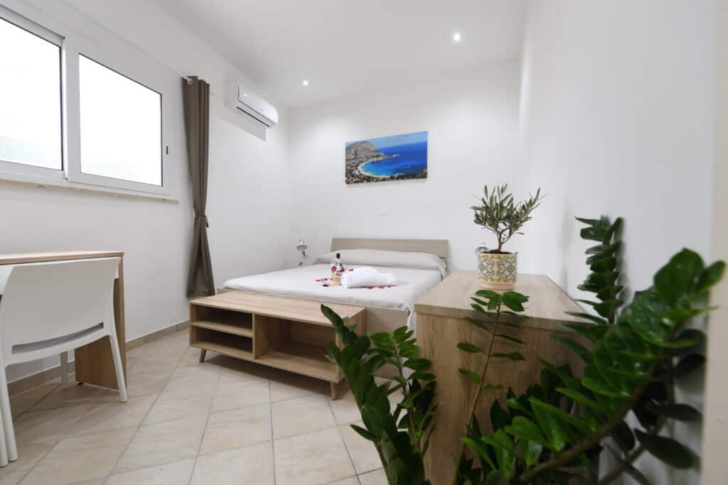 Terrasini Apartament for 8 Persons